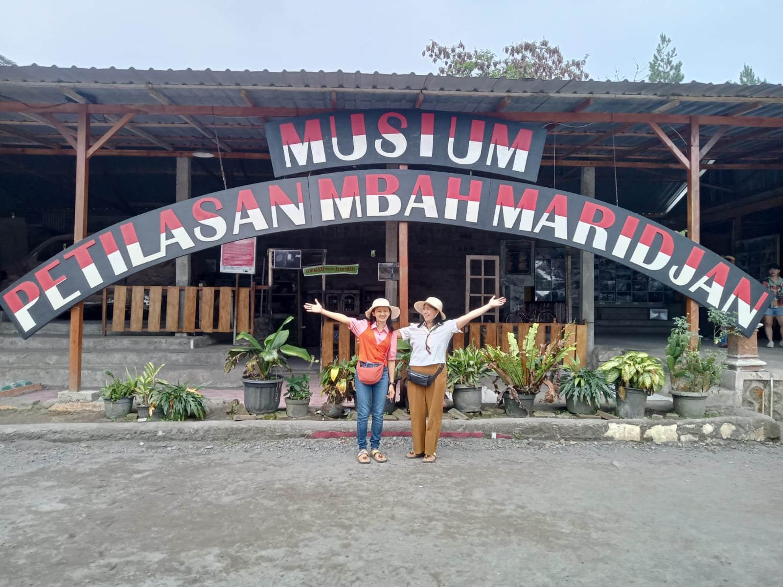 Paket Long Jeep Wisata Merapi